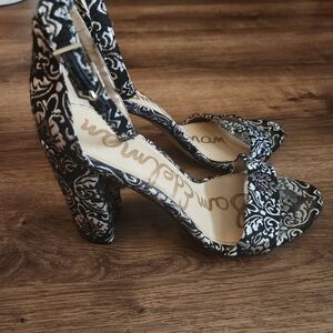 Sam Edelman Yaro Black/Gold Jacquard Damask